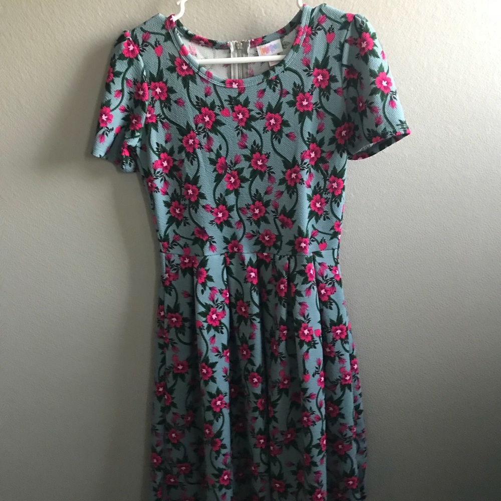 Floral LuLaRoe Amelia Dress